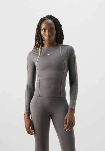 Спортивная майка