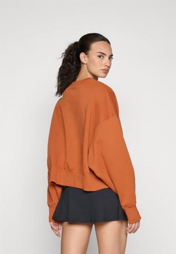 Спортивная толстовка