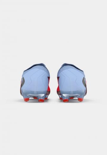 Футбольные бутсы