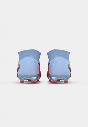 Футбольные бутсы