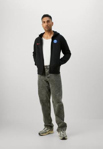 Спортивная кофта