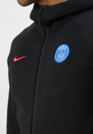 Спортивная кофта