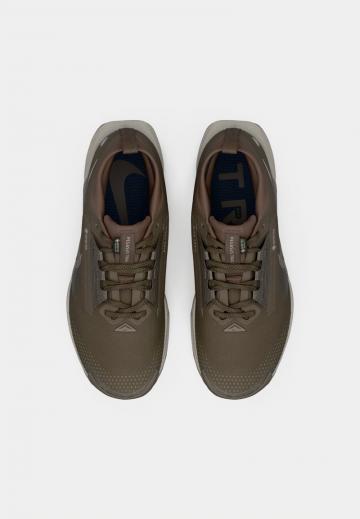 Беговые кроссовки