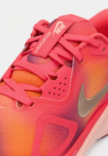 Беговые кроссовки