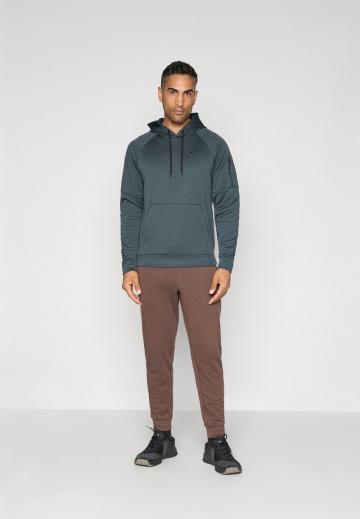 Спортивная кофта