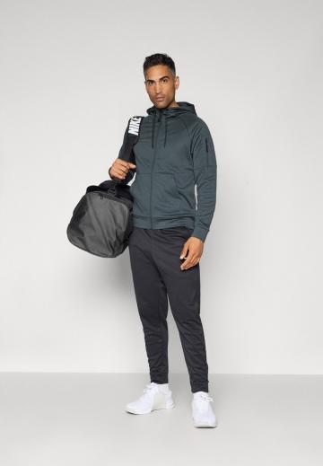 Спортивная кофта