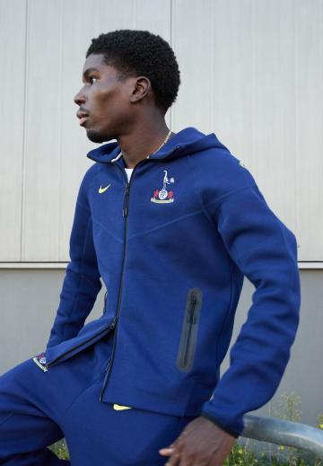 Спортивная кофта