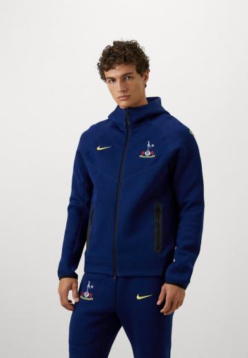 Спортивная кофта