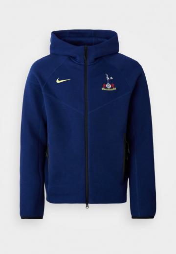 Спортивная кофта