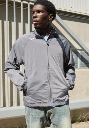 Спортивная куртка