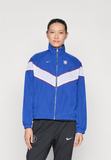 Спортивная куртка