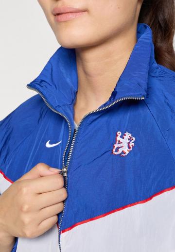 Спортивная куртка