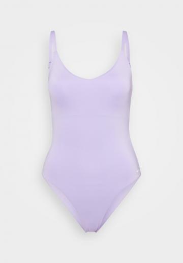 Слитный купальник