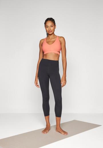 Бюстгальтер без косточек