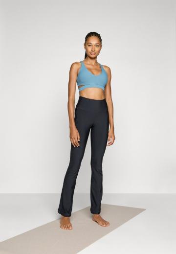 Бюстгальтер без косточек