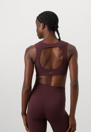 Спортивный бюстгальтер