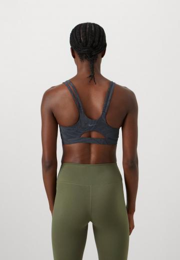 Спортивный бюстгальтер