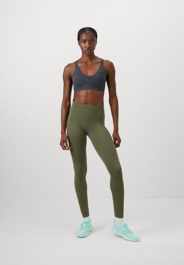 Спортивный бюстгальтер