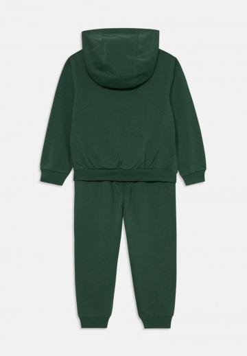 Набор одежды