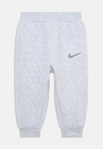 Набор одежды