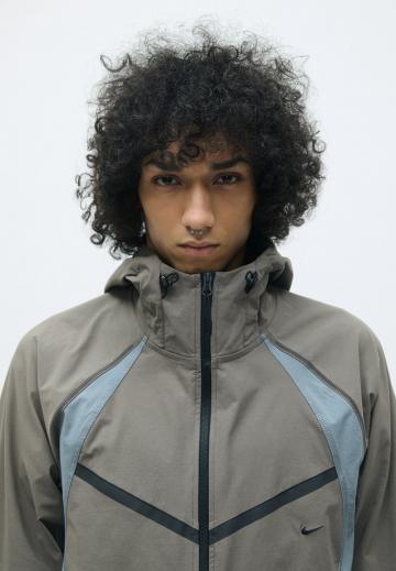 Куртка-дождевик