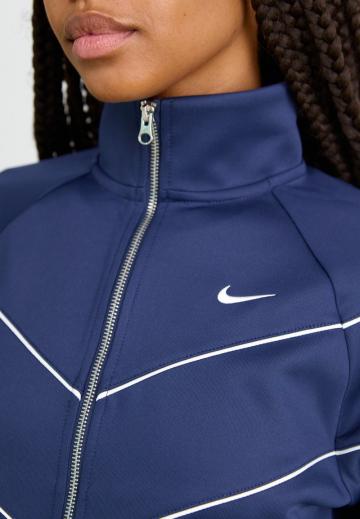 Спортивная куртка