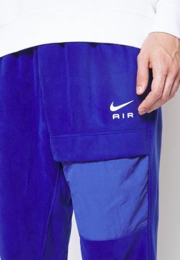 Брюки с накладными карманами