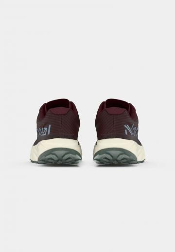 Беговые кроссовки