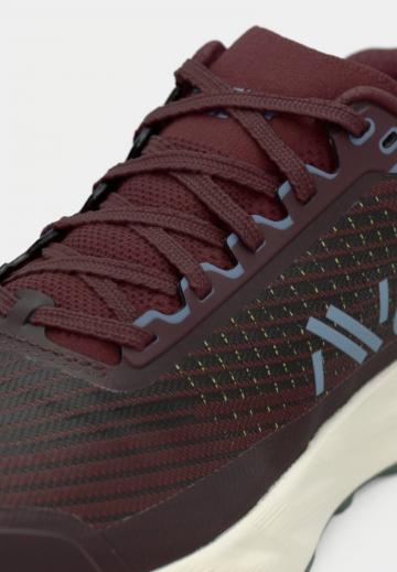 Беговые кроссовки