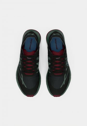 Беговые кроссовки