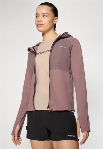 Спортивная куртка