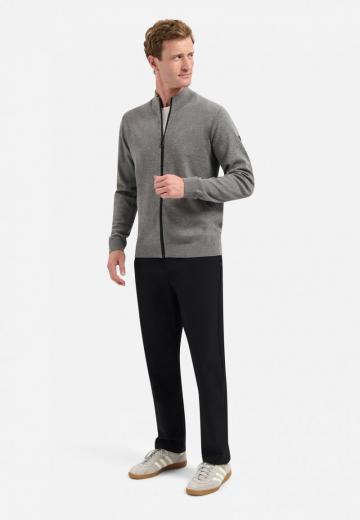 Вязаная кофта