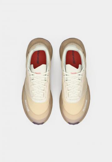 Беговые кроссовки