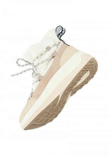 Зимние ботинки