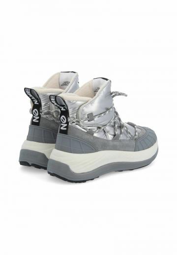 Сапожки на танкетке