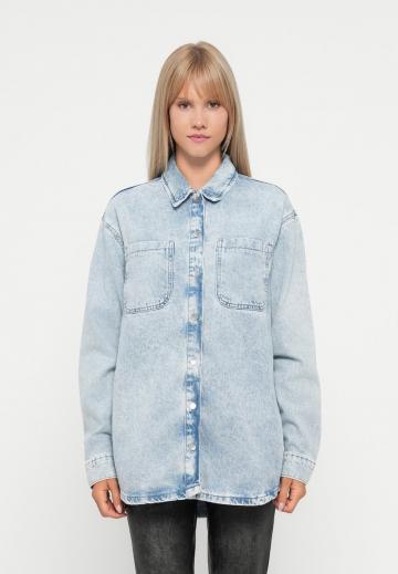 Джинсовая куртка
