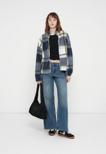 Флисовая куртка