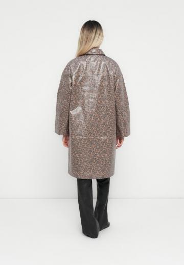 Шерстяное пальто