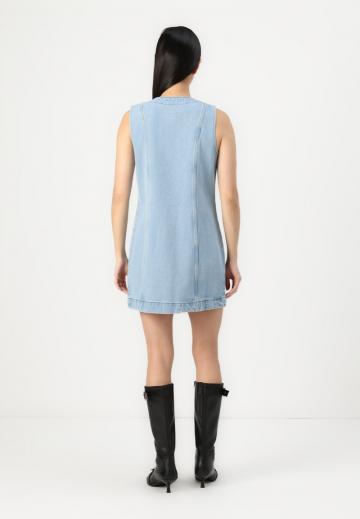 Джинсовая жилетка