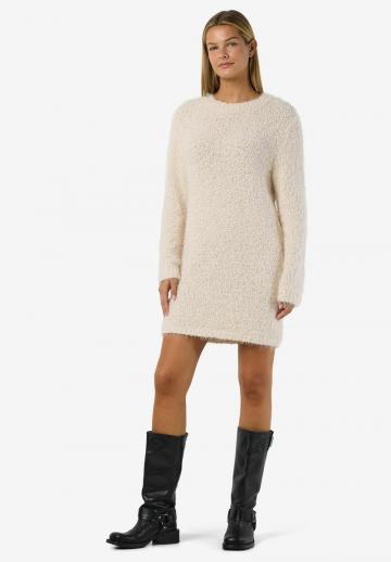 Платье футляр