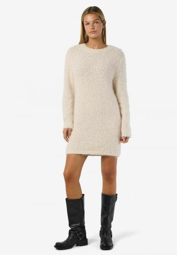 Платье футляр