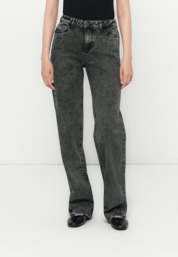 Джинсы