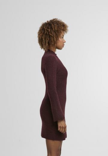 Платье футляр