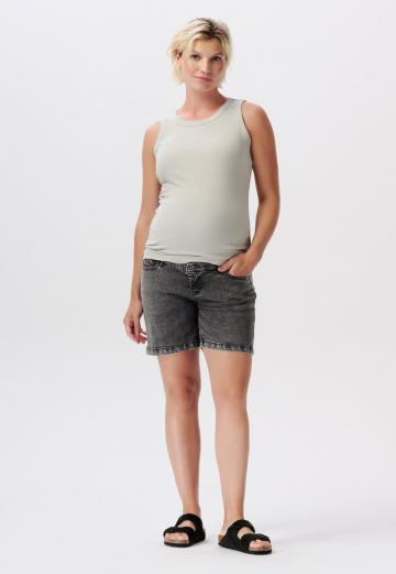 Джинсовые шорты