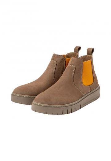 Сапожки на танкетке