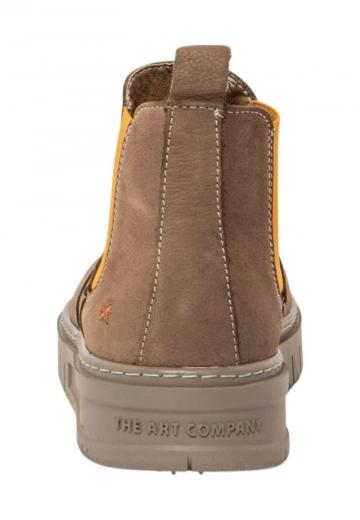 Сапожки на танкетке