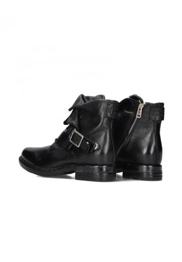 Ковбойские сапоги