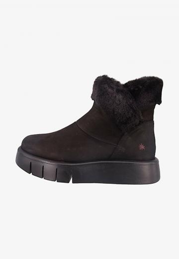 Зимние ботинки