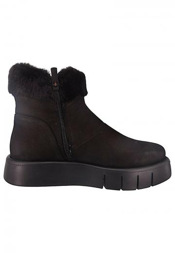 Зимние ботинки