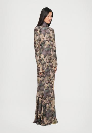 Длинное платье